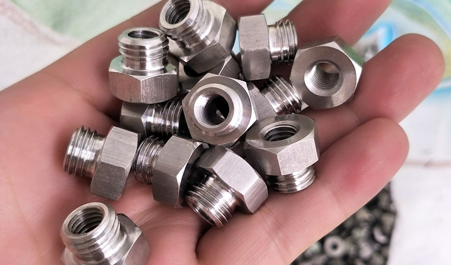 精密五金零件加工時要注意什么？