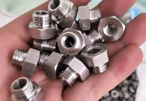 精密五金零件加工時(shí)要注意什么？